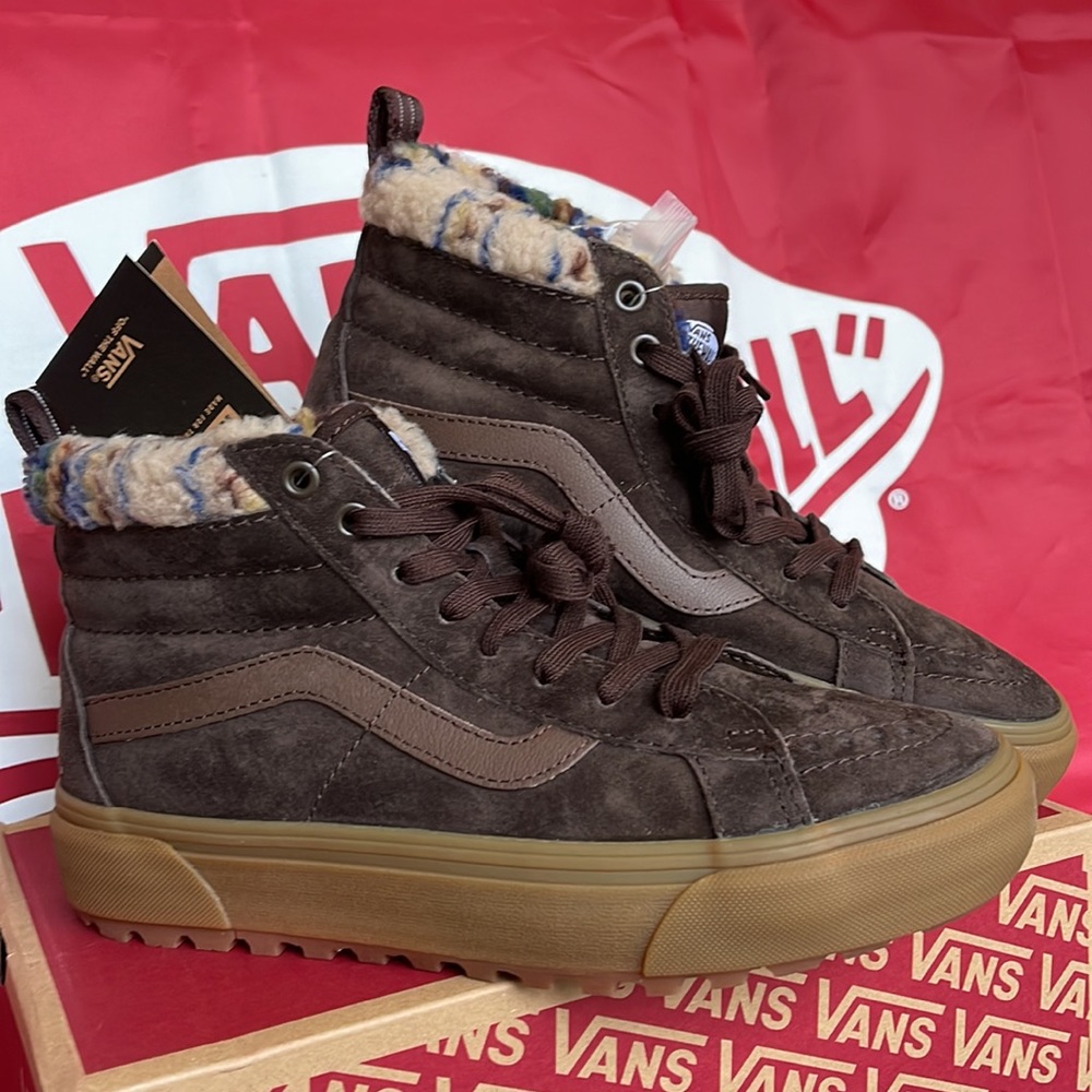 Vans Men’s Sk8-Hi Mte-1
Brown/Gum
VN0A5HZYB7G
 boots - Picture 6 of 16